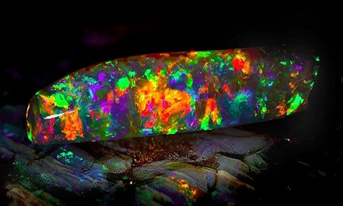 Virgin Rainbow The Most Beautiful Opal Stone On The Planet In Australia