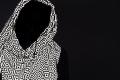 Scarves help 'stealth' before the flash