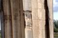 Concrete self-healing cracks