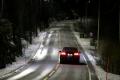 Intelligent street lighting adjusts lighting