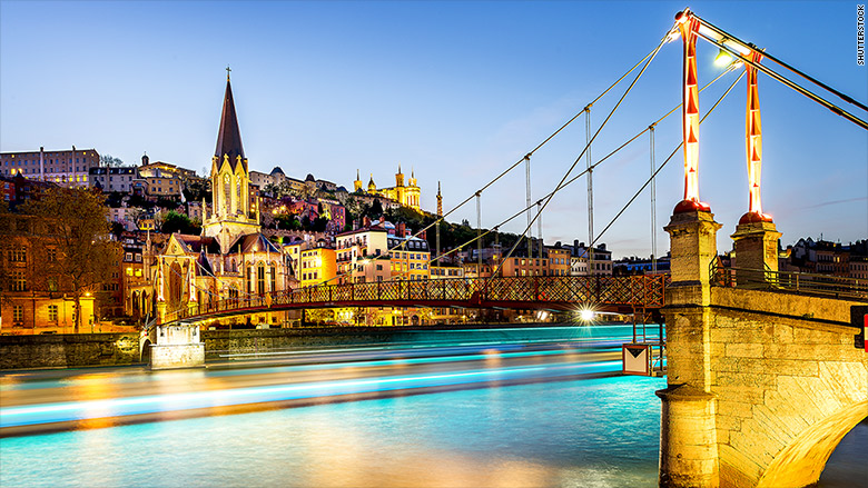 Picture 2 of 10 cities in the world 'least to work' people