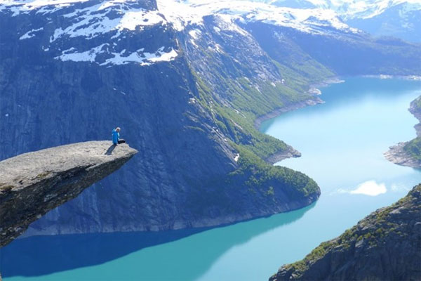Picture 3 of 10 countries worth living in the world