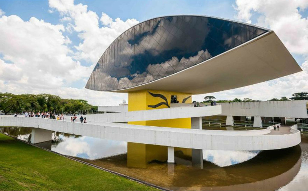 Picture 8 of 10 destinations cannot be missed when coming to Brazil