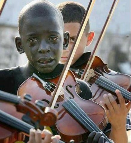 Picture 7 of 10 emotional moments that move your heart