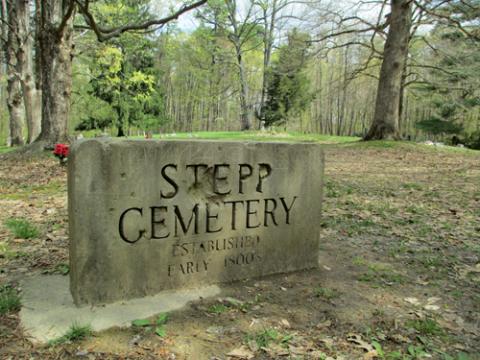 Picture 4 of 10 famous haunted cemeteries of America