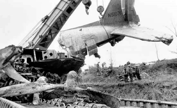 Picture 3 of 10 horrific plane accidents in sports