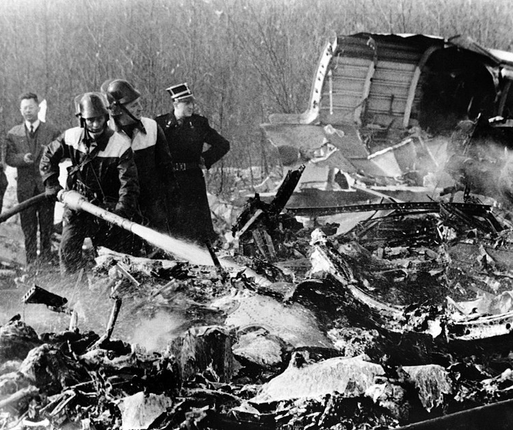 Picture 8 of 10 horrific plane accidents in sports