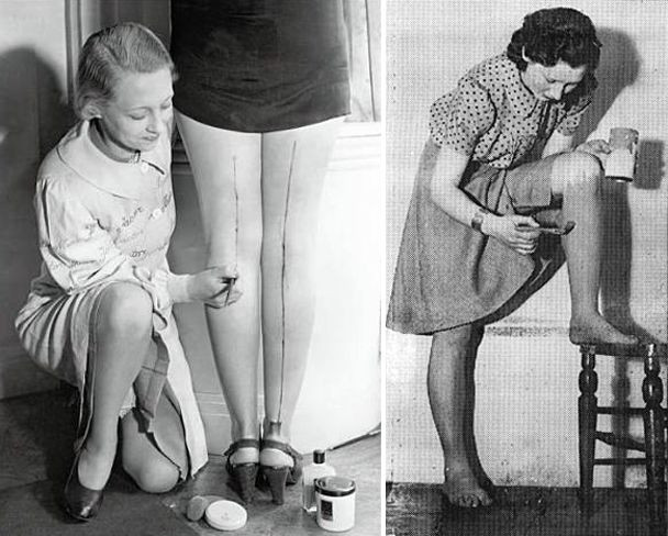 Picture 7 of 10 horror beauty trends that made women in ancient times crazy