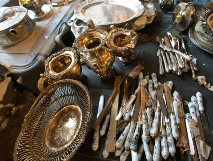 Picture 12 of 10 huge treasures were found thrilling, with treasures of nearly 250,000 billion