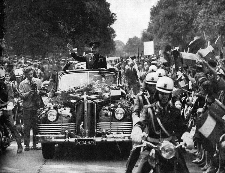 Picture 3 of 10 little things to know about Yuri Gagarin, the first astronaut to fly into space