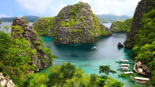Picture 6 of 10 most beautiful islands in the world not to be missed