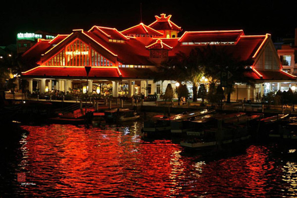 Picture 16 of 10 most famous night market in Vietnam