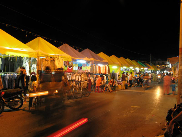 Picture 18 of 10 most famous night market in Vietnam