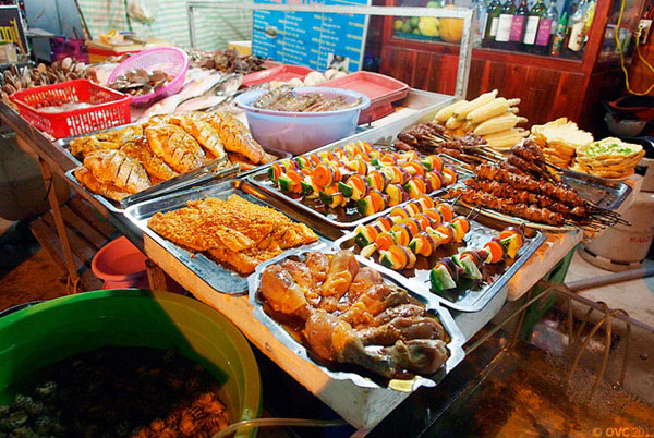 Picture 20 of 10 most famous night market in Vietnam