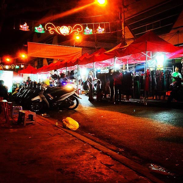 Picture 3 of 10 most famous night market in Vietnam