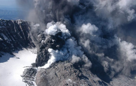 Picture 3 of 10 most frightening volcanoes in the world