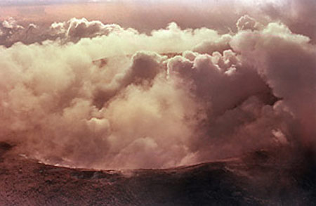 Picture 9 of 10 most frightening volcanoes in the world