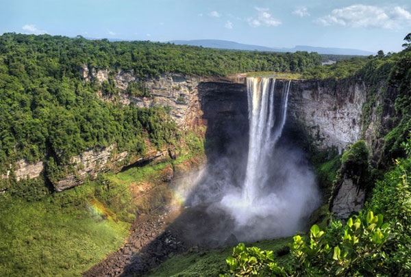 Picture 10 of 10 most majestic waterfalls on the planet