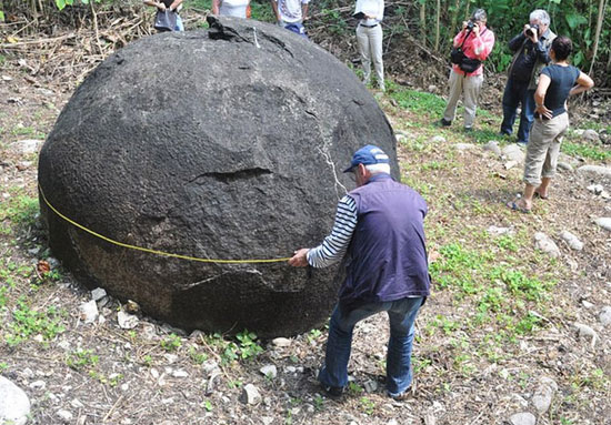 Picture 9 of 10 most mysterious places on the planet