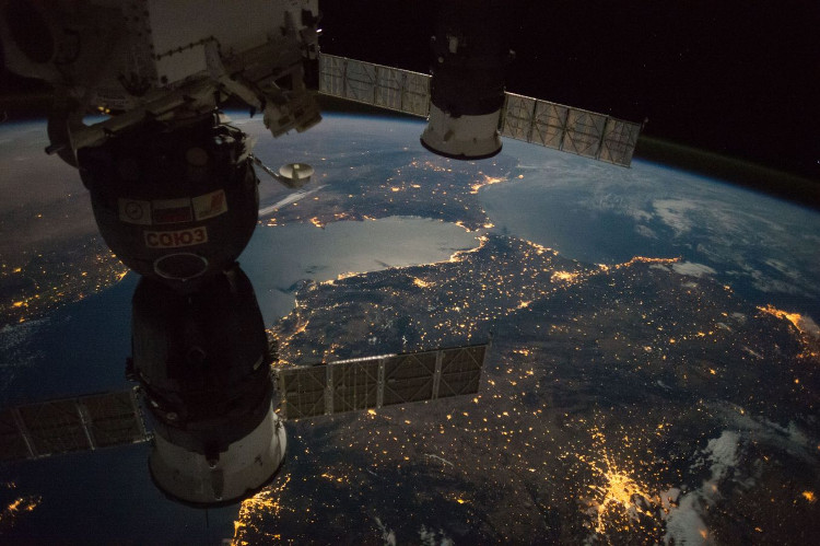 Picture 10 of 10 most outstanding achievements in NASA history