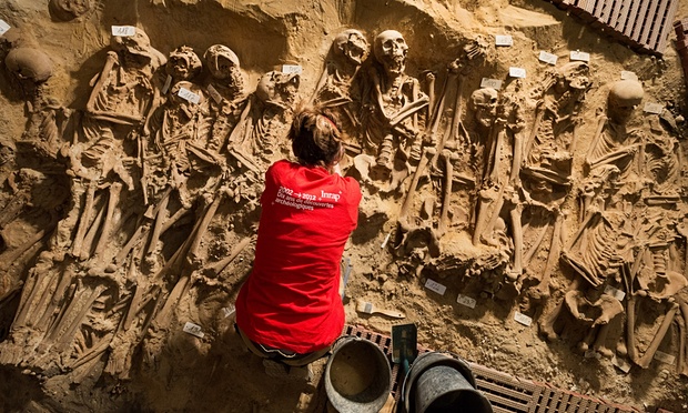 Picture 3 of 10 mysterious mass graves