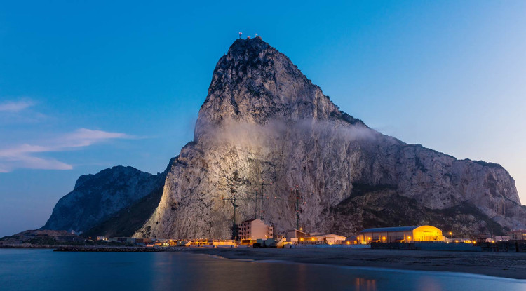 Picture 7 of 10 natural wonders are the largest monoliths in the world