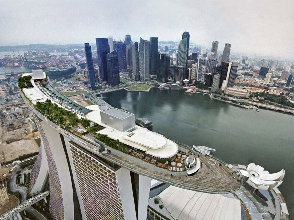 Picture 9 of 10 places where people live the longest in the world