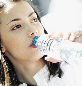 Picture 1 of 10 reasons to drink water daily