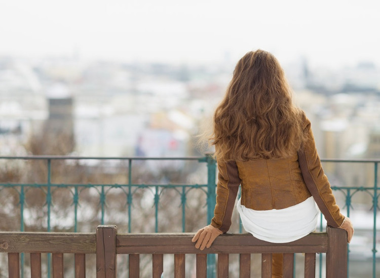 Picture 2 of 10 things to know about seasonal depression