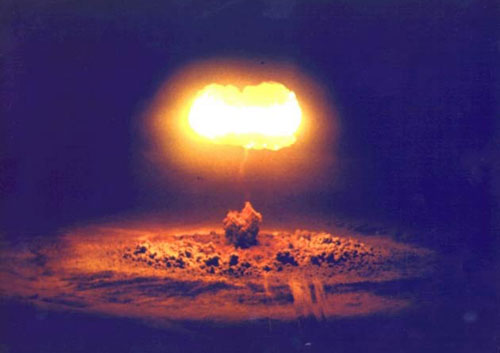 Picture 6 of 10 threats threaten the earth