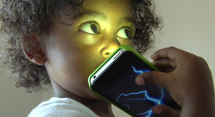 Picture 2 of 100 scientists urging the UN to warn the terrible impact of smartphones on children