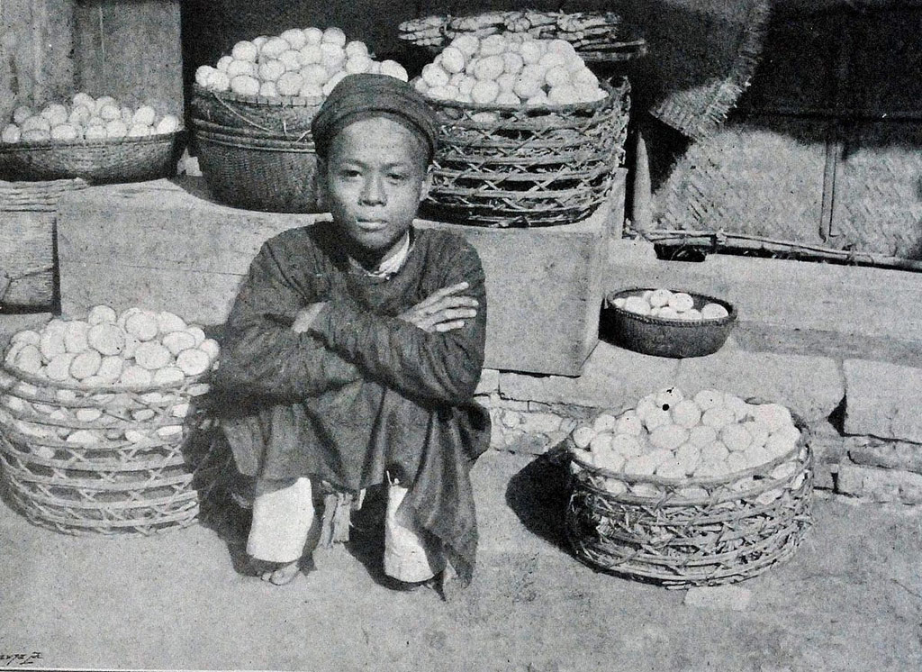 Picture 8 of 100 years ago, what Vietnamese people did for a living?