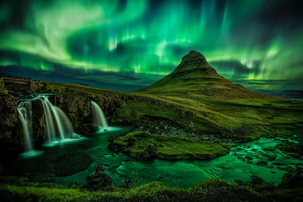 Picture 9 of 11 best travel photos in 2016 in the British newspaper