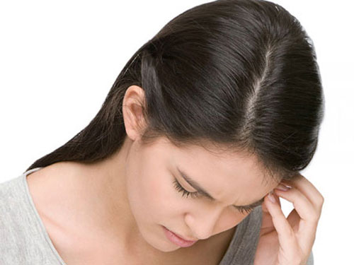 Picture 1 of 11 habits that lead to headaches