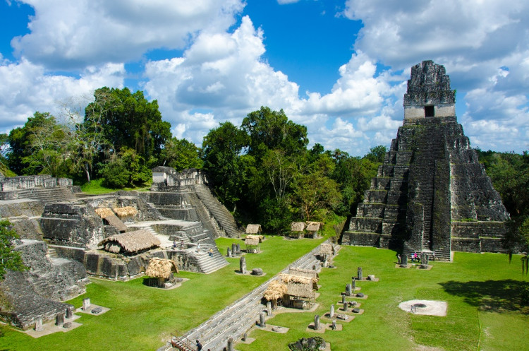 Picture 5 of 11 mysterious ancient buildings in the world that challenge the scientific world
