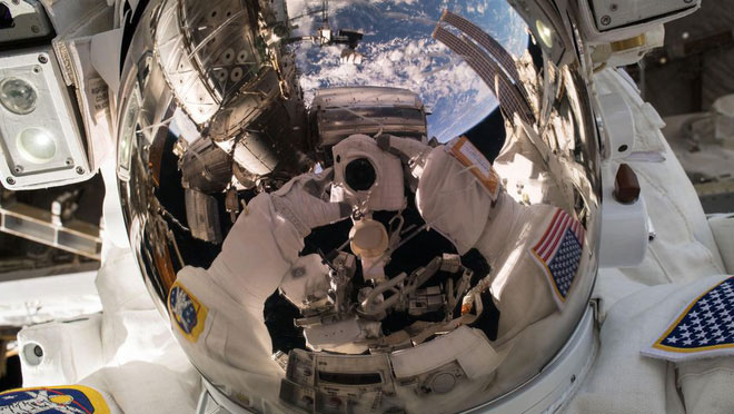 Picture 11 of 11 overwhelming photos of NASA astronauts