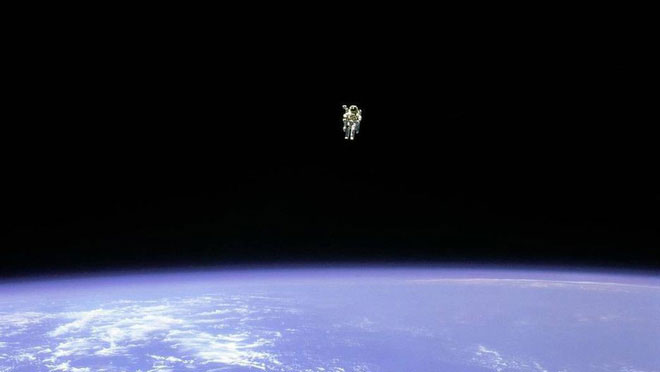 Picture 6 of 11 overwhelming photos of NASA astronauts