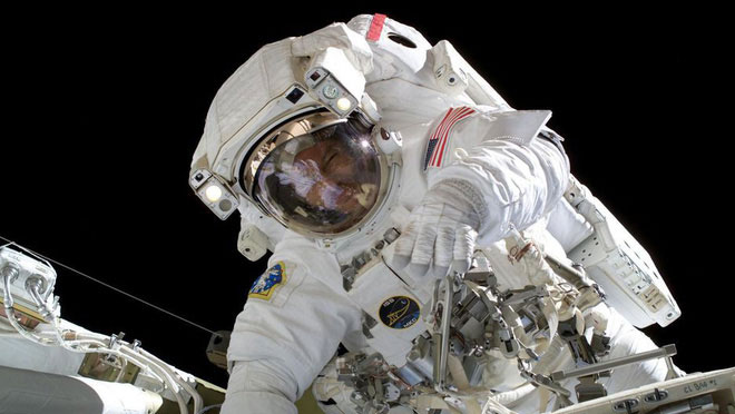 Picture 8 of 11 overwhelming photos of NASA astronauts
