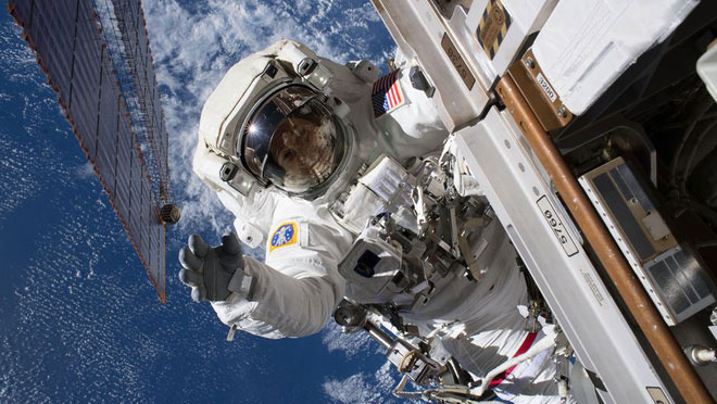 Picture 9 of 11 overwhelming photos of NASA astronauts