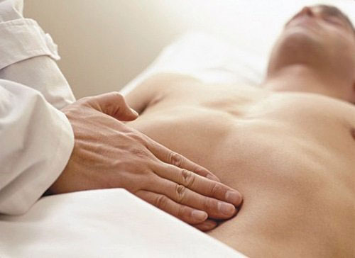 Picture 2 of 12 causes of upper abdominal pain