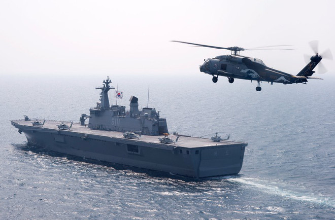Picture 12 of 12 latest aircraft carriers in the world: How many cars does Asia occupy?