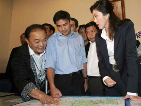 Picture 2 of 12 million Bangkok people are worried about flooding