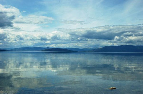 Picture 6 of 12 seas, the lake has the most water in the planet