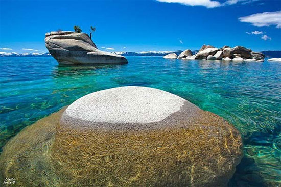 Picture 9 of 12 seas, the lake has the most water in the planet