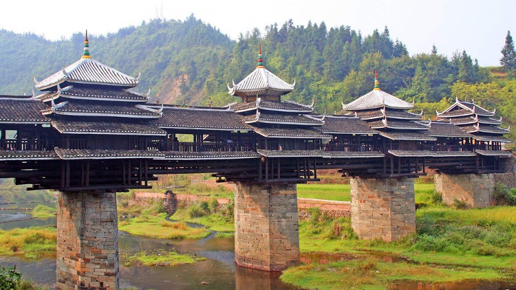 Picture 9 of 13 beautiful fairy-like bridges worth admiring around the world