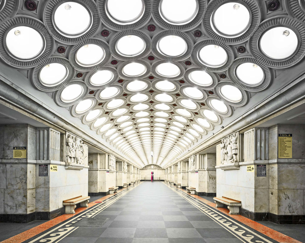 Picture 8 of 13 splendid train stations like the palace in Russia