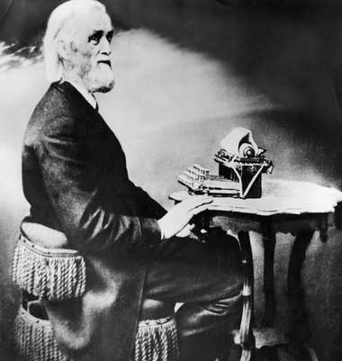 Picture 1 of 141 years, the first typewriter of mankind