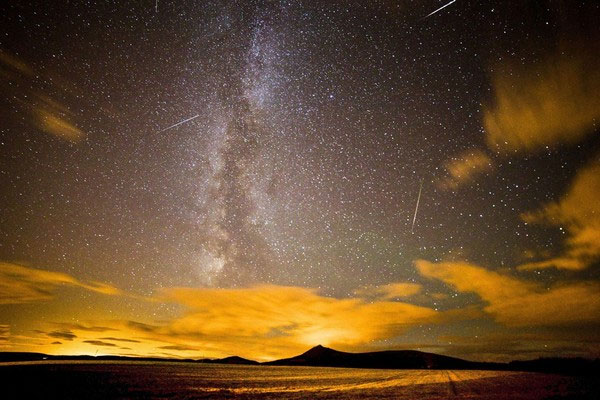 Picture 9 of 15 astronomical events