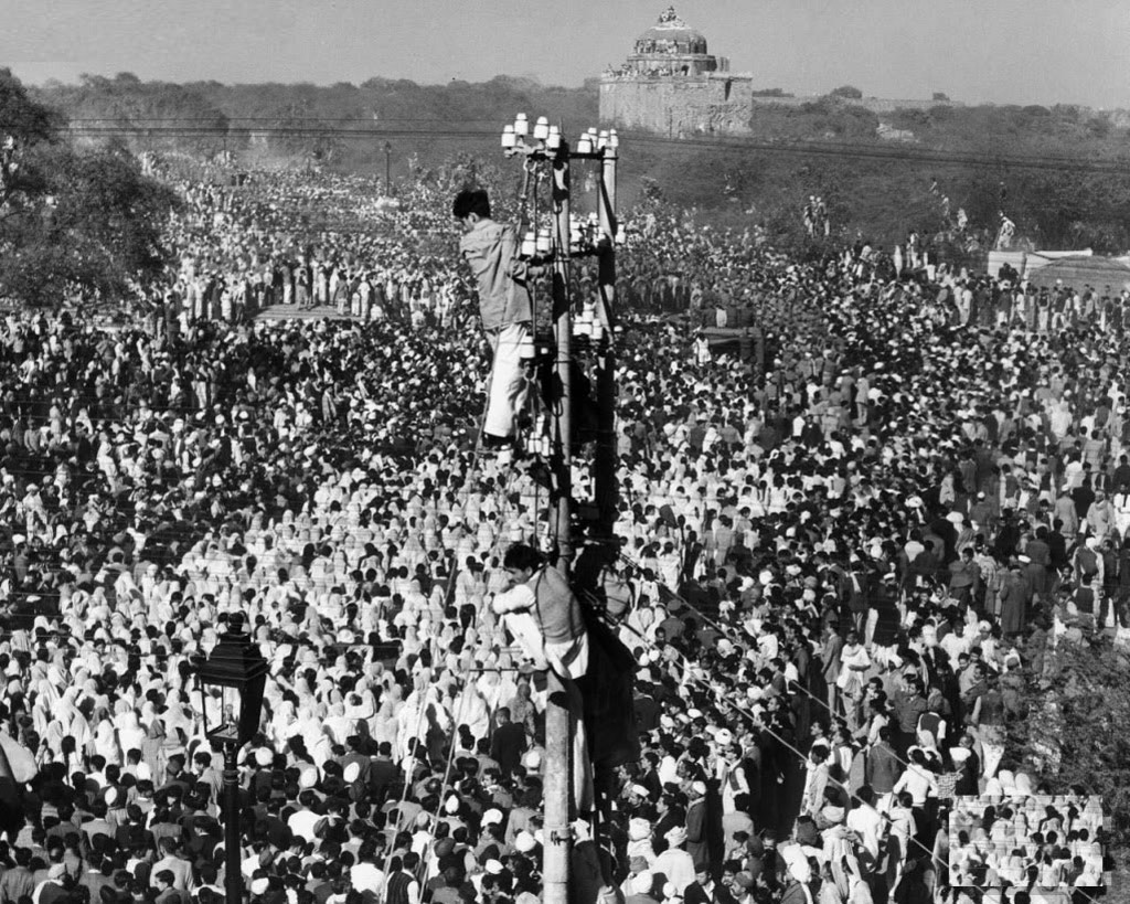Picture 13 of 15 impressive historical moments