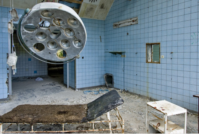 Picture 6 of 15 macabre locations that the bravest have to build their hair